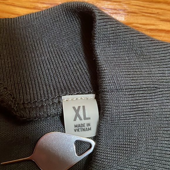 Fear of God Essentials Shirt Black Size XL (Brand New) - Picture 8 of 14